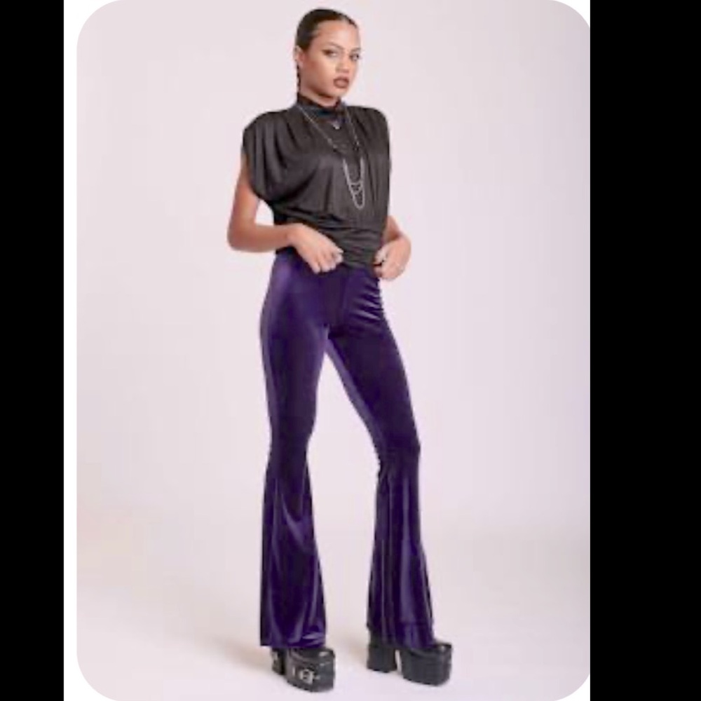 MIDNIGHT HOUR PURPLE VELVET FLARES SIZE XS!! BNWT! GORGEOUS!NEVER WORN !! 🔥💜🔥💜🔥💜